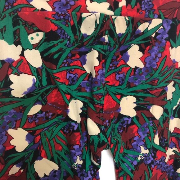 *MUST GO MAKE AN OFFER* LuLaRoe one size floral leggings - Picture 4 of 5